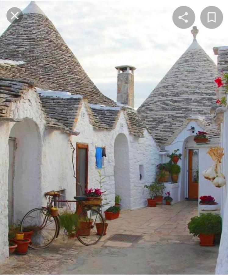 Room In Bb - Stunning Quadruple Room In Ancient Masseria Near The Sea In A Quiet Olive Trees Остуни Экстерьер фото